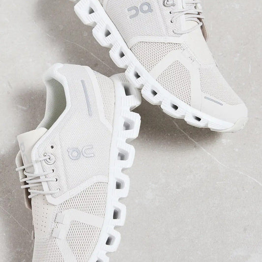 On Cloud 5 Lifestyle Sneakers